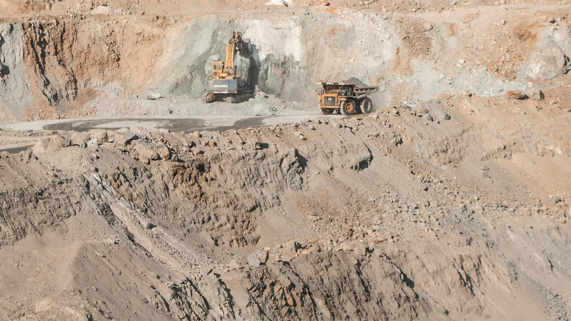 Mining sites & heavy operations