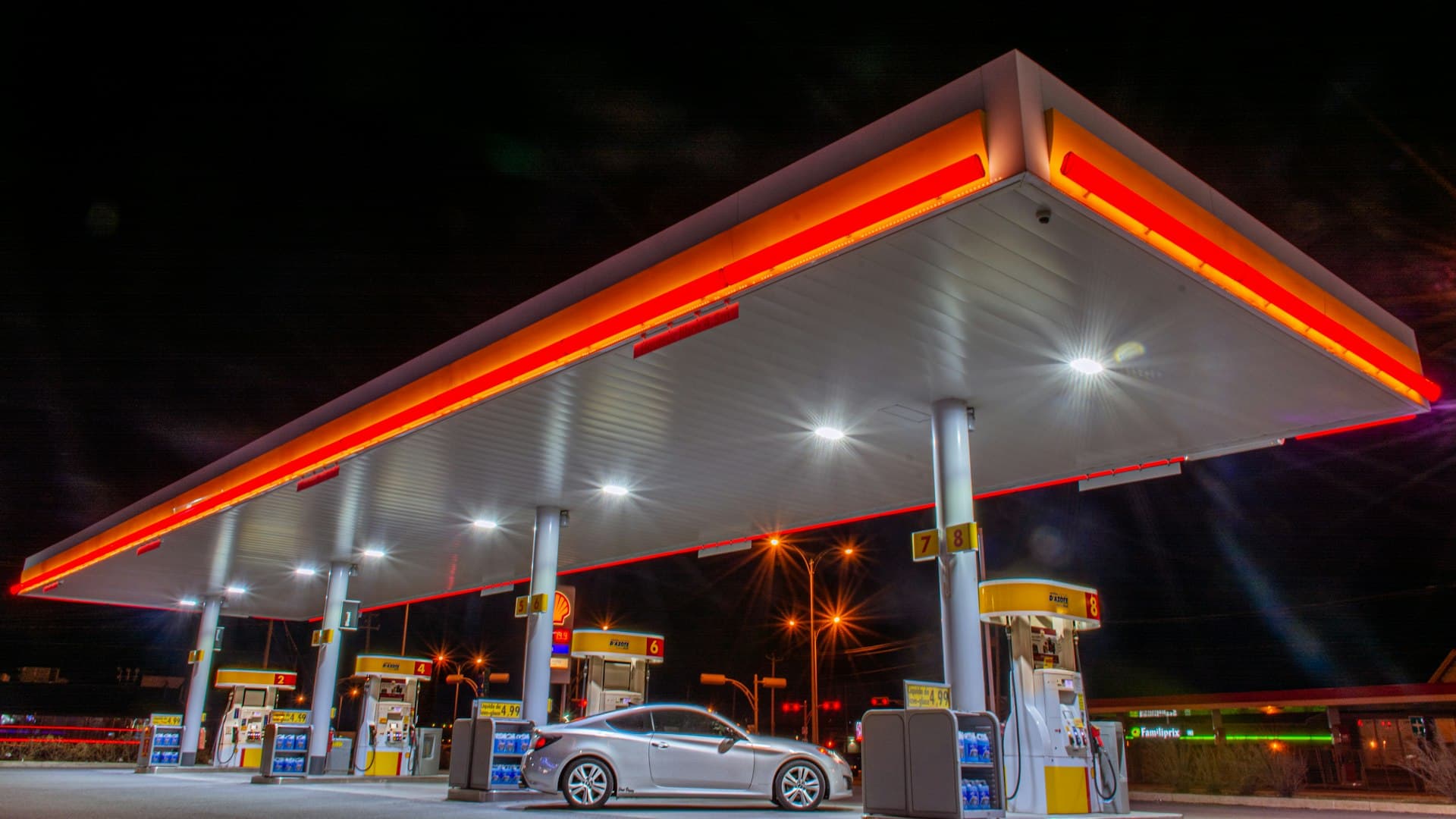 Service stations & on-road logistics